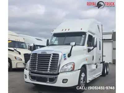 2017 FREIGHTLINER CSC- WITH APU ODOMETER: 1.1 MILLION KM SPECS: Engine: DD15 @ 455 HP Transmission:...