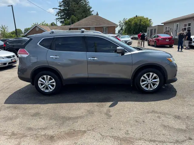 2016 Nissan Rogue SV, AWD, WELL SERVICED, CERTIFIED in Cars & Trucks in London - Image 7