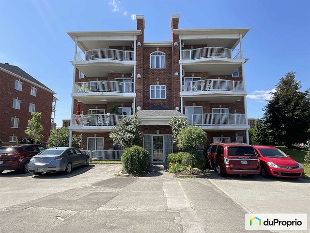 $379,000 - Condominium for sale in Chomedey — photo 1
