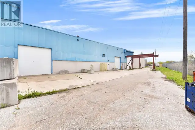 1153 TECUMSEH ROAD West Windsor, Ontario in Commercial & Office Space for Rent in Windsor Region - Image 26