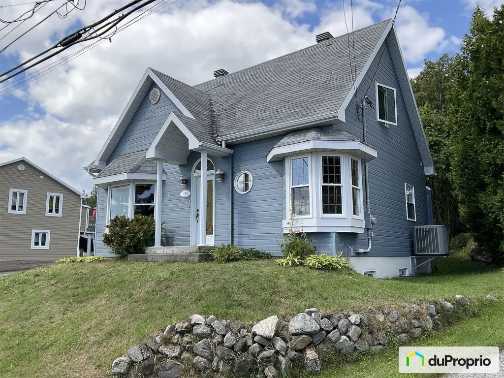 $409,000 - 1 1/2 Storey for sale in La Malbaie — photo 1