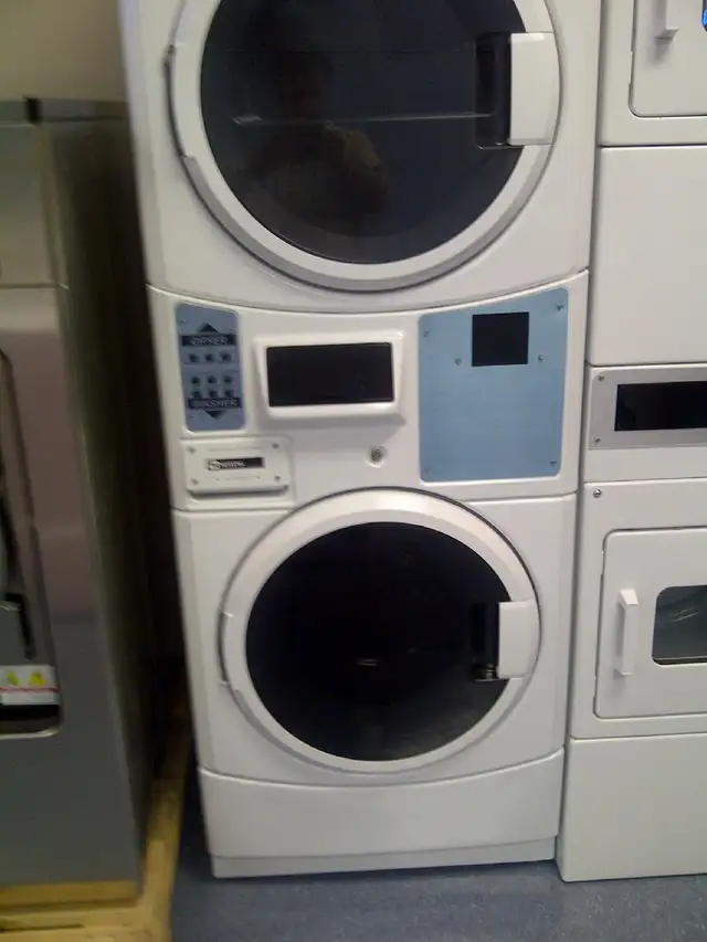 Coin Operated. Stacked Washer and Dryer. Commercial. in Washers & Dryers in City of Toronto - Image 2