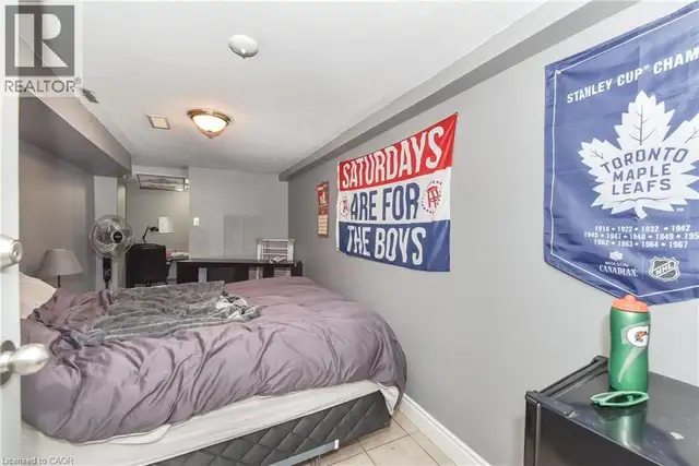 166 ELGIN Crescent Waterloo, Ontario in Long Term Rentals in Kitchener / Waterloo - Image 18