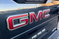 6.2 L 8 Cyl Engine Vehicle Options: Leather Interior, Sunroof, 360 Degree Camera, Heads-up Display,... (image 7)