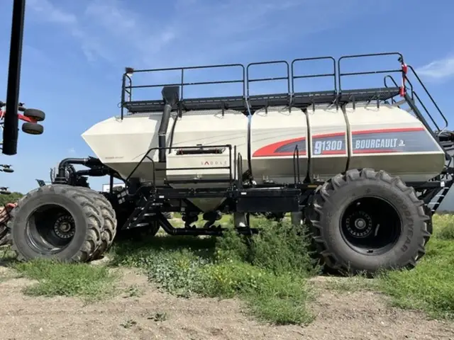2023 Bourgault 3330 SE in Farming Equipment in Swift Current - Image 43