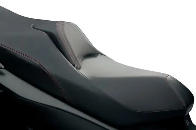 2025 Suzuki Burgman 400 in Scooters & Pocket Bikes in Ottawa - Image 4