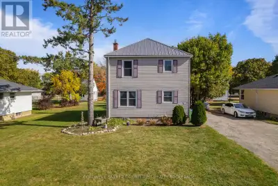 This 2 storey home has seen plenty of updates over the years and provides space for the entire famil...