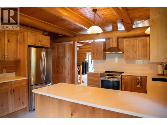 7145 LINCOLN DRIVE Bridge Lake, British Columbia in Houses for Sale in 100 Mile House - Image 12