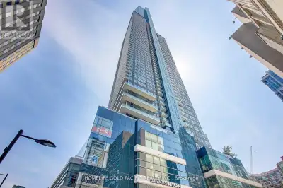 1716 - 386 YONGE STREET Toronto (Waterfront Communities), Ontari
