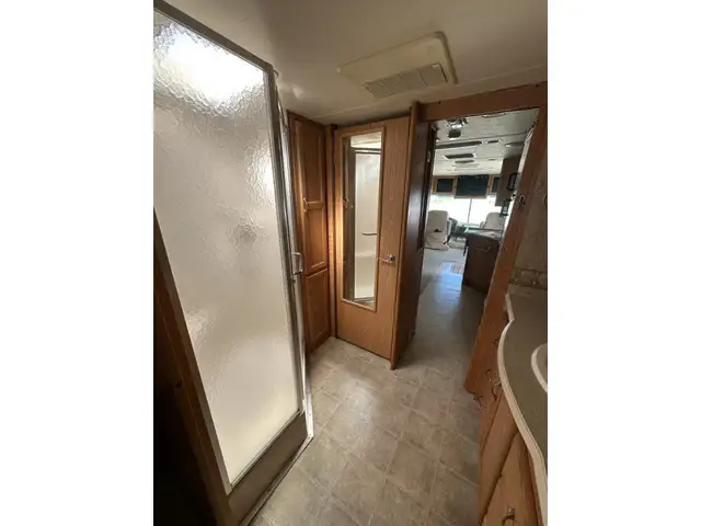2006 National RV Sea Breeze 1341 in RVs & Motorhomes in Nelson - Image 33