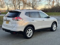 2016 Nissan Rogue SV | No Accidents | 1 Owner | AWD | Panoramic Sunroof | 360° Camera Fresh Trade |... (image 4)