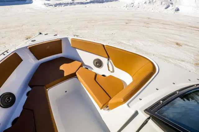 2026 Four Winns H2 Freedom in Powerboats & Motorboats in Rimouski / Bas-St-Laurent - Image 28