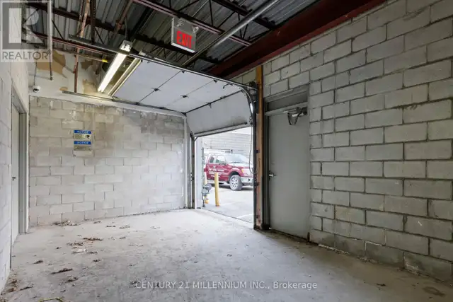 18 - 2355 DERRY ROAD E Mississauga (Northeast), Ontario in Commercial & Office Space for Sale in Mississauga / Peel Region - Image 33