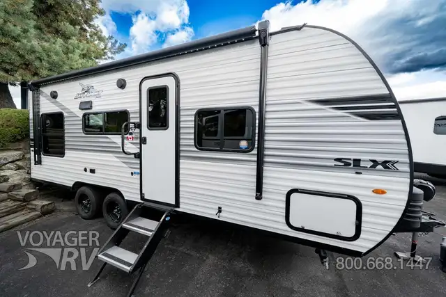 2026 Jayco Jay Flight SLX 210QBW in Travel Trailers & Campers in Kelowna - Image 2