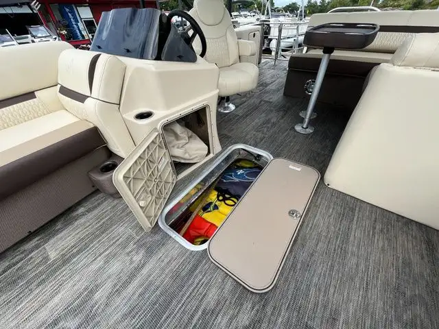 2022 Sweetwater SW 2286 Single Flip Lounge in Sport Touring in Sault Ste. Marie - Image 58