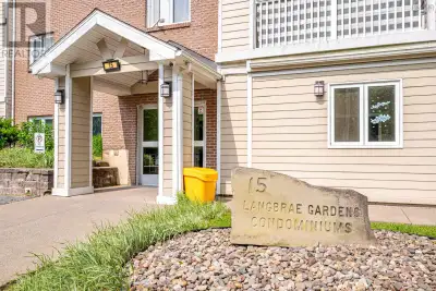 Move-In Ready! Updated 1 Bedroom + Den with Ground-Level Parking. Welcome to this bright and spaciou...