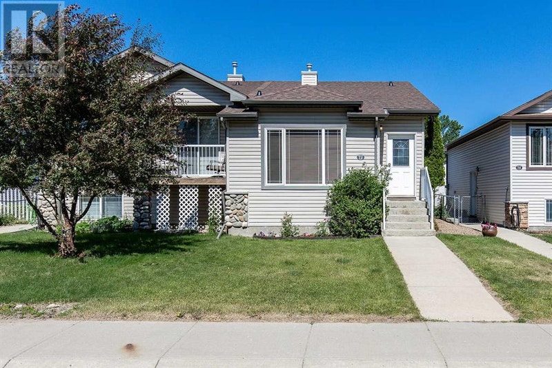 72 Terrace Drive NE Medicine Hat, Alberta Houses for Sale Medicine