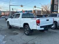 Double L Motors Ltd. 2016 Toyota Tacoma TRD Sport Double Cab 4x4 Built for Adventure Ready to work h... (image 3)