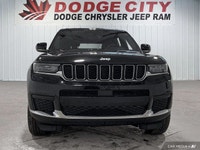 Only 28 Miles! This Jeep Grand Cherokee L delivers a Regular Unleaded V-6 3.6 L/220 engine powering... (image 7)