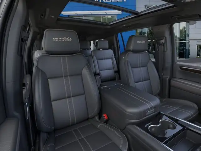 2026 Chevrolet Suburban High Country in Cars & Trucks in Barrie - Image 18