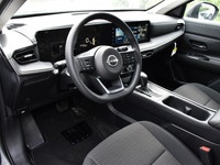 Heated Seats, Blind Spot Detection, Lane Departure Warning, Apple CarPlay, Android Auto! Make the mo... (image 9)
