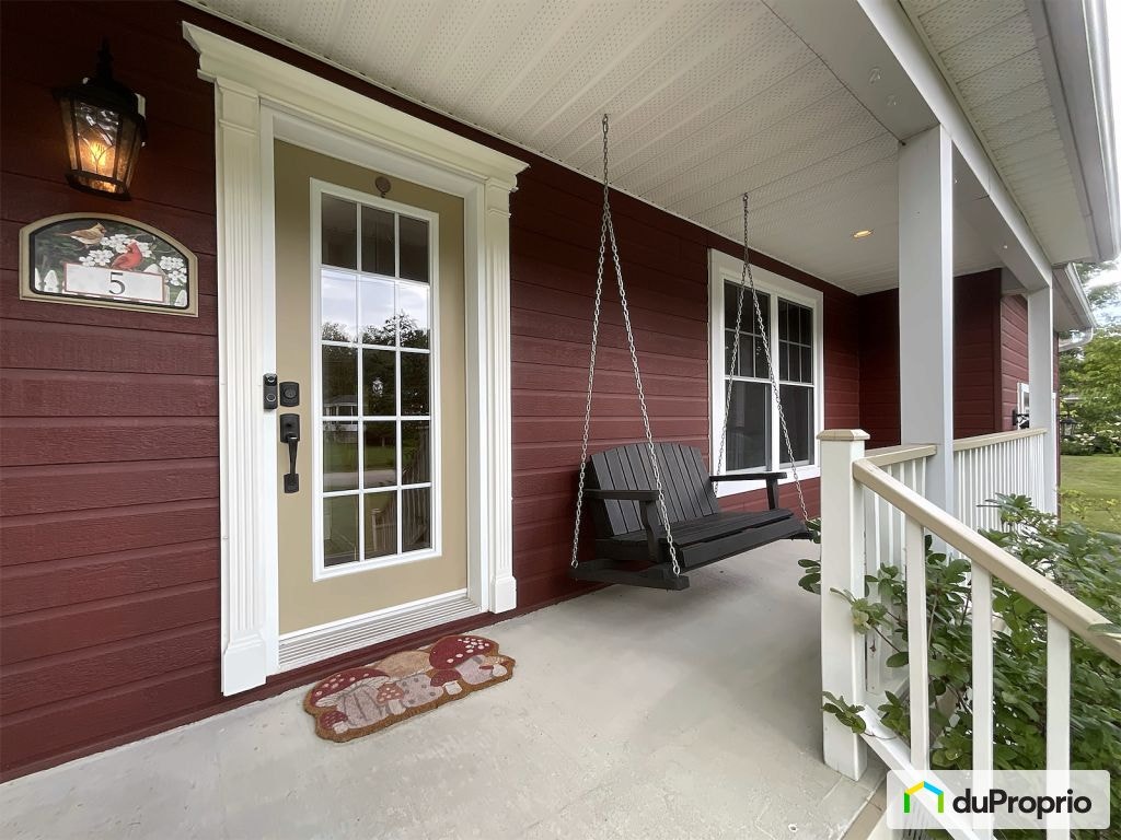 $550,000 - 2 Storey for sale in Kingsey Falls — photo 2
