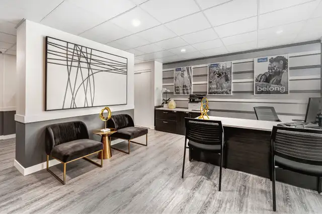 Studio - 9820 104 St. NW63009270079363122