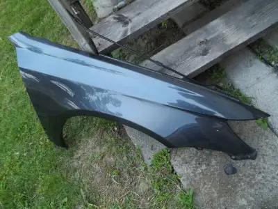 AILE DROITE PASSAGER (RIGHT PASSENGER FENDER) SUBARU LEGACY SEDAN 2008-2009 GRIS CHARCOAL, VIENT D'U...