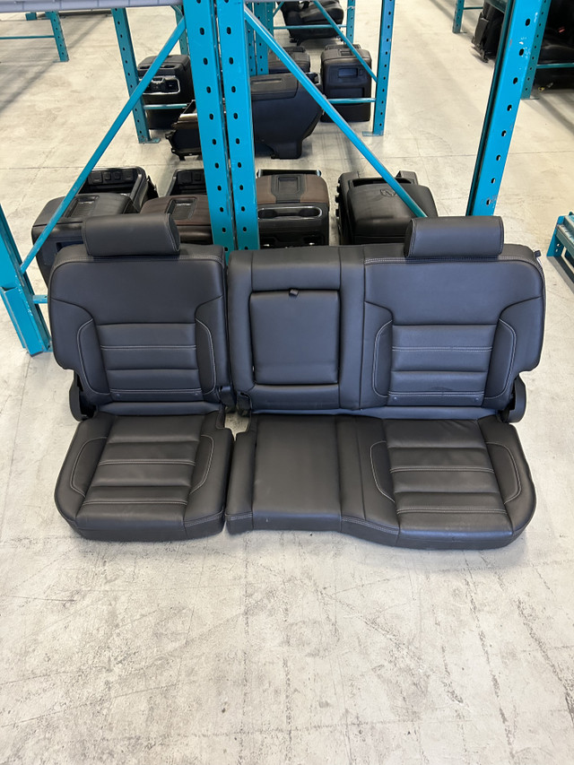2014 2019 GMC SIERRA DENALI 1500 2500 3500 CREW CAB LEATHER SEAT in Other Parts & Accessories in Oakville / Halton Region - Image 4