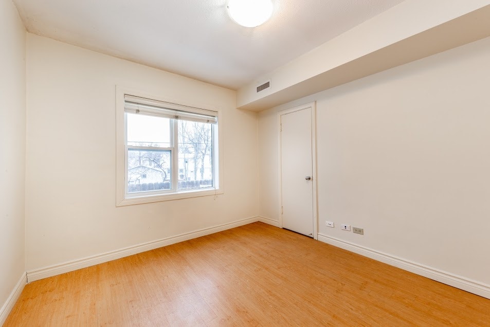 2235 Portage Ave- 2 Bedroom 5