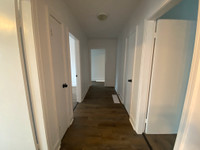 SPACIOUS BRIGHT 3 BEDROOM 1 BATH FAIRVIEW RENTAL AVAIL NOW!