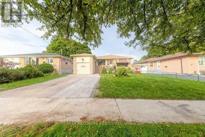 #MAIN - 20 PIXLEY CRESCENT Toronto (West Hill), Ontario