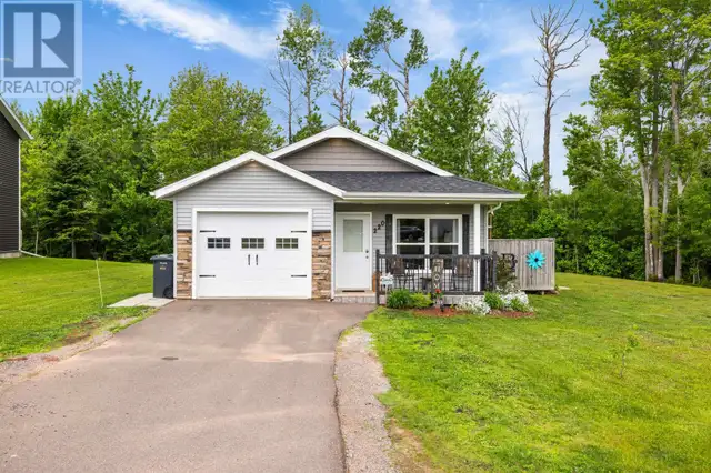 220 Hollis Avenue Stratford, Prince Edward Island62863316670210121