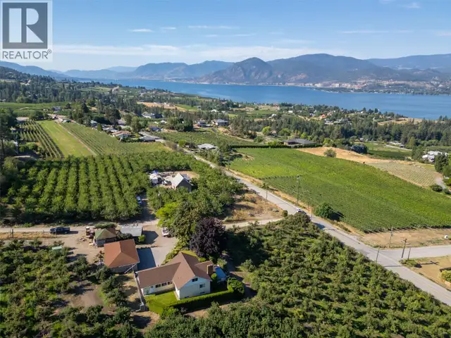 3910 North Naramata Road Naramata, British Columbia in Land for Sale in Penticton - Image 3