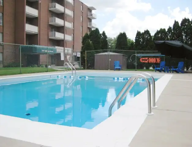 2 Bedroom Apartment in Guelph in Long Term Rentals in Guelph - Image 4