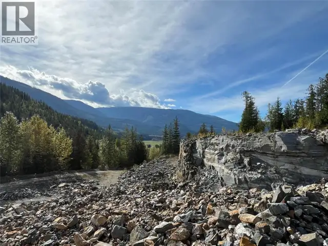 00 Oxbow Frontage Road Malakwa, British Columbia in Land for Sale in Kamloops - Image 18