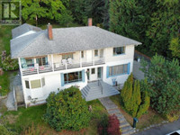 3394 MARINE AVE Powell River, British Columbia