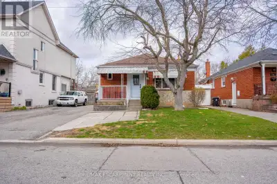 MAIN - 292 BOGERT AVENUE Toronto (Lansing-Westgate), Ontario