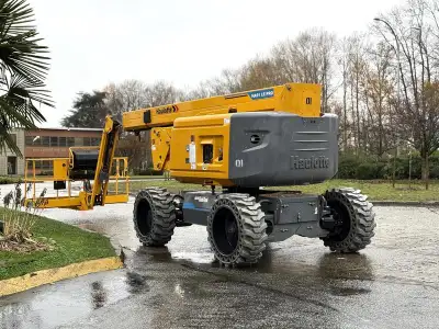This 2020 Haulotte HA61 LE PRO 4WD diesel hybrid boom lift is equipped with a 1.5L 4-cylinder engine...