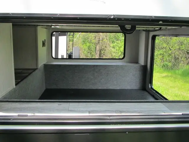 2023 SIERRA 391 FLRB-NEW LOADED FRONT LIVING-ON SALE $99,999!  in Travel Trailers & Campers in Ottawa - Image 9