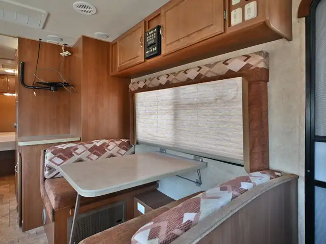 2010 Trailblazer T240S in Travel Trailers & Campers in St. Albert - Image 12