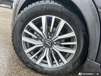 The advertised vehicle price is based on a promotional finance offer. Customers who purchase the veh... (image 8)