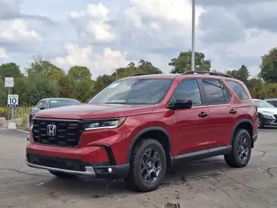 Look at this certified 2023 Honda Pilot TrailSport AWD | Leather | Sunroof | Adaptive Cruise | Heate...