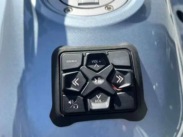 2022 Can-Am SPYDER F3T LIMITED SE6 **BAS KILOMETRAGE!!** in Street, Cruisers & Choppers in Laval / North Shore - Image 13