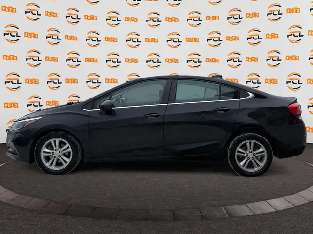 2018 Chevrolet Cruze Low Kms H.seat B.cam R.start 1yr warranty in Cars & Trucks in Edmonton - Image 5