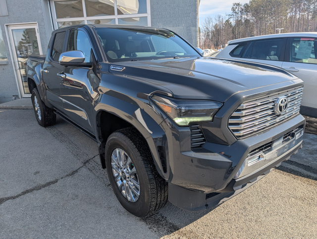 2024 Toyota Tacoma Hybrid LIMITED, 4X4, CUIR, TOIT, MARCHE PIED  in Cars & Trucks in Sherbrooke - Image 2