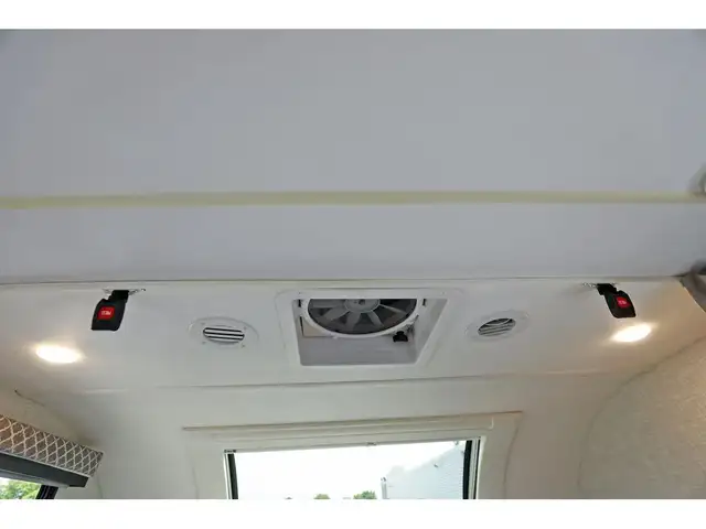 2022 Thor Motor Coach Quantum KM24 1 extension ! Sprinter Merced in RVs & Motorhomes in Laval / North Shore - Image 28