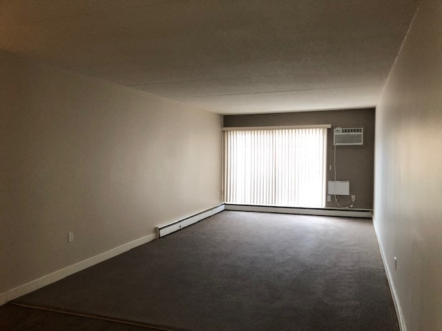 Jan Ann Apartments - 1 Bedroom -Desired East Side location 5