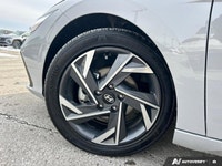 The advertised vehicle price is based on a promotional finance offer. Customers who purchase the veh... (image 8)