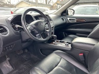 Double L Motors Ltd. FOR SALE: 2016 Nissan Pathfinder SL 4WD This Pathfinder is the perfect blend of... (image 8)
